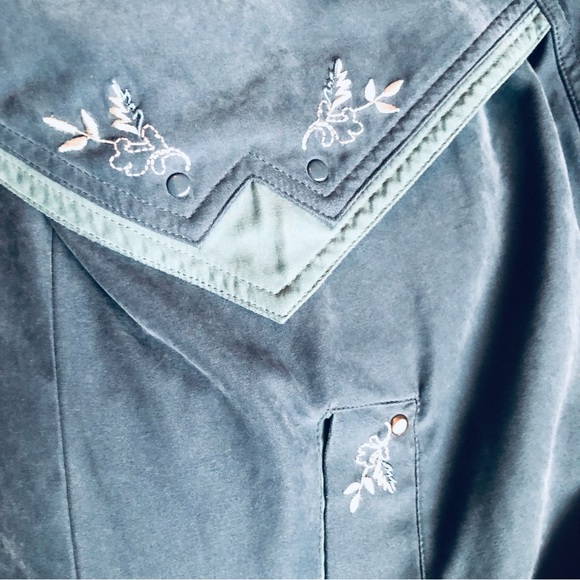 Vintage Lux Jacket - Picture 3 of 8